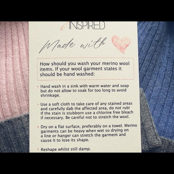 Toddlers kids pure merino wool knitting set hat and skarf. Warm knitting wear - Picture 12 of 12